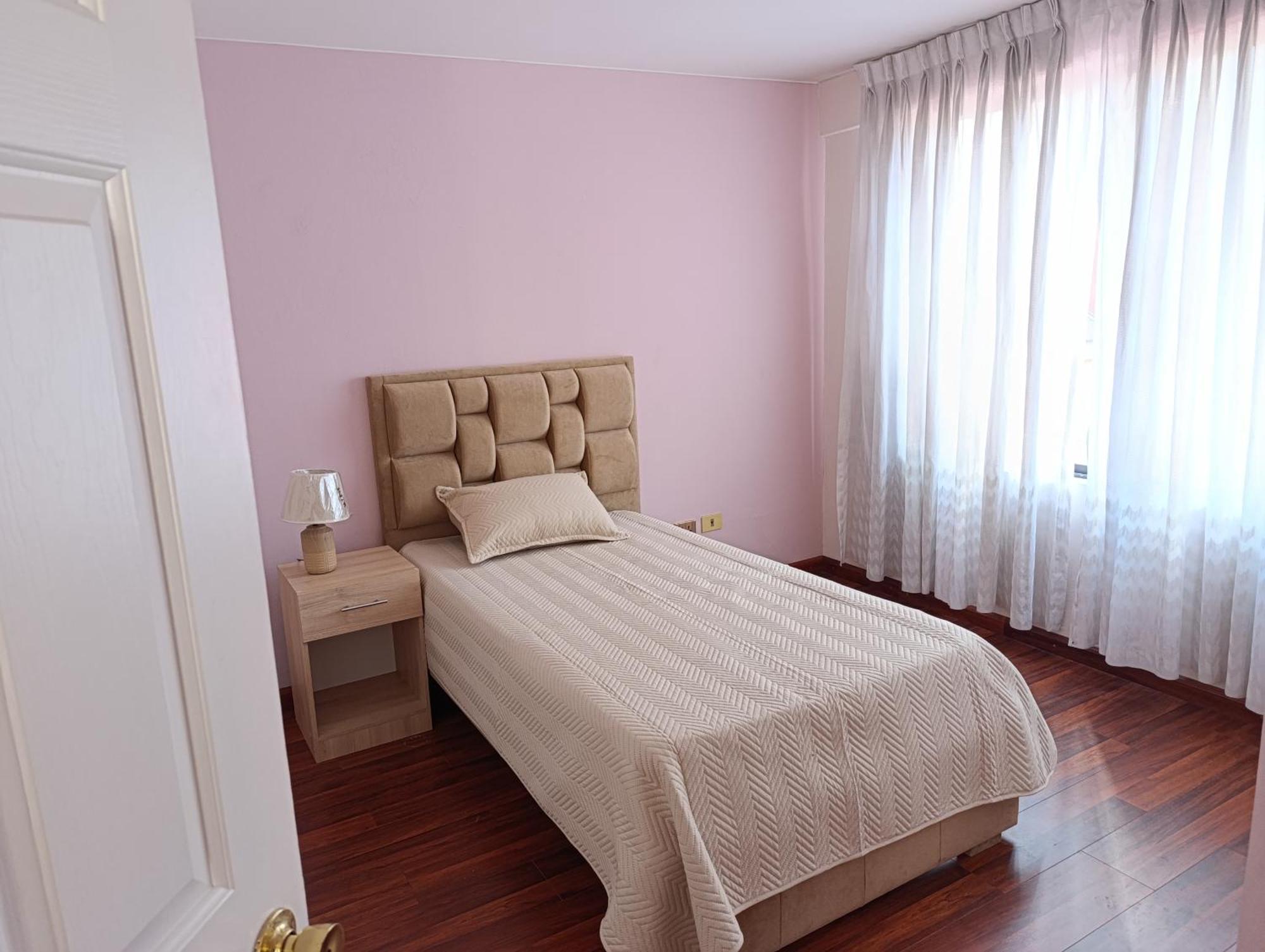 Departamento De 4 Espacioso Cerca Del Centro De Apartamento