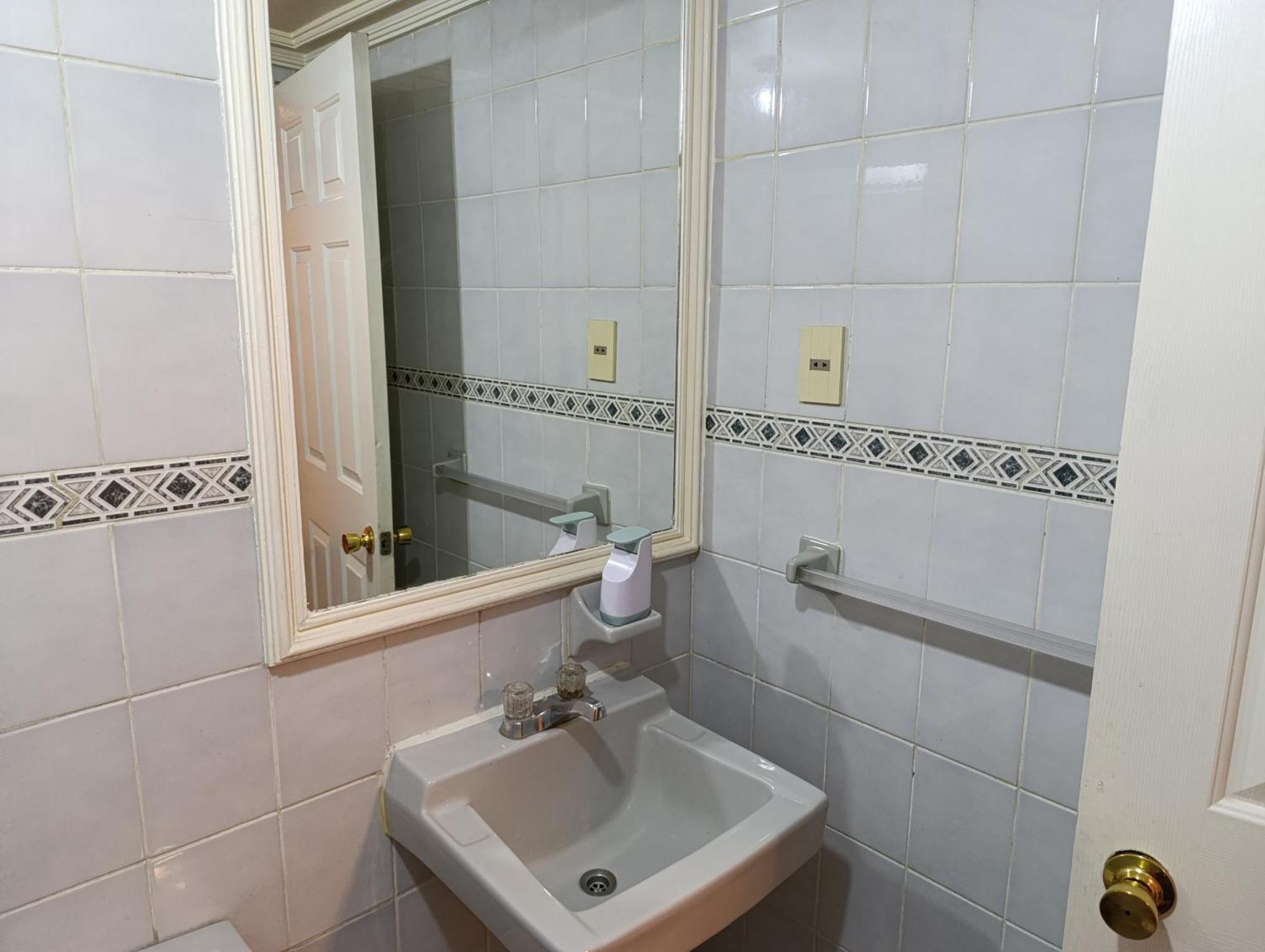 Departamento De 4 Espacioso Cerca Del Centro De